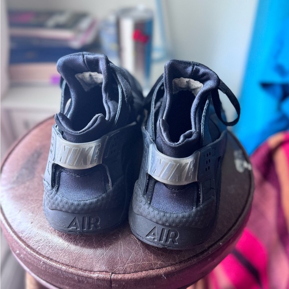 Nike Air Huarache - Picture 2 of 4